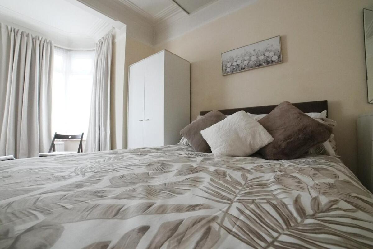 Silverdale House Southend-on-Sea Room photo